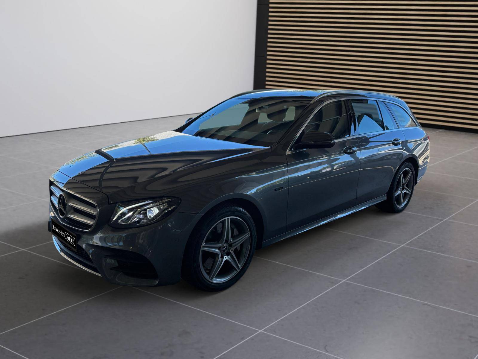 Photo MERCEDES CLASSE E BREAK Classe E Break 300 de 9G-Tronic