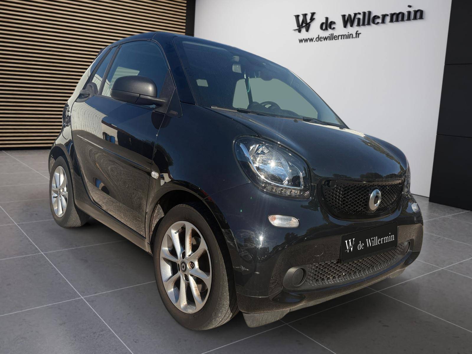 Image Smart FORTWO CABRIO Base 52 kW passion 1.0 71 ch 