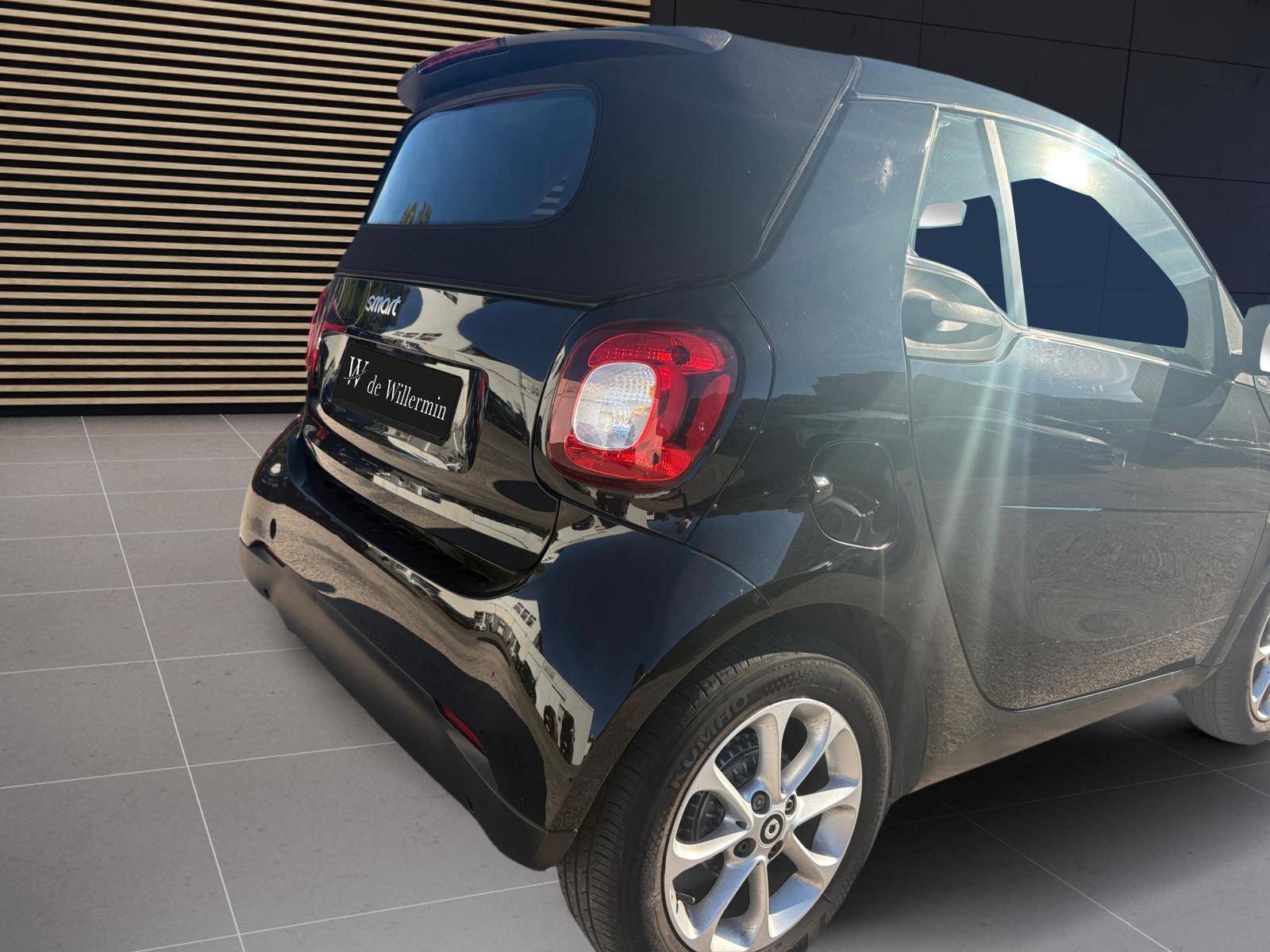 Image Smart FORTWO CABRIO Base 52 kW passion 1.0 71 ch 