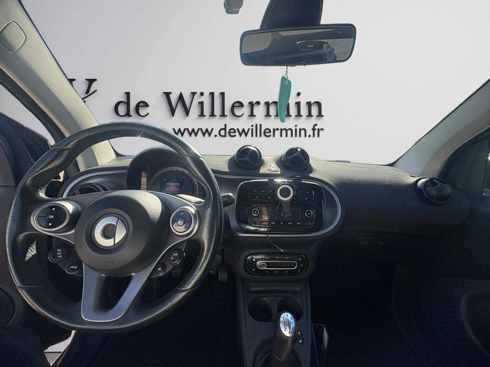 Image Smart FORTWO CABRIO Base 52 kW passion 1.0 71 ch 