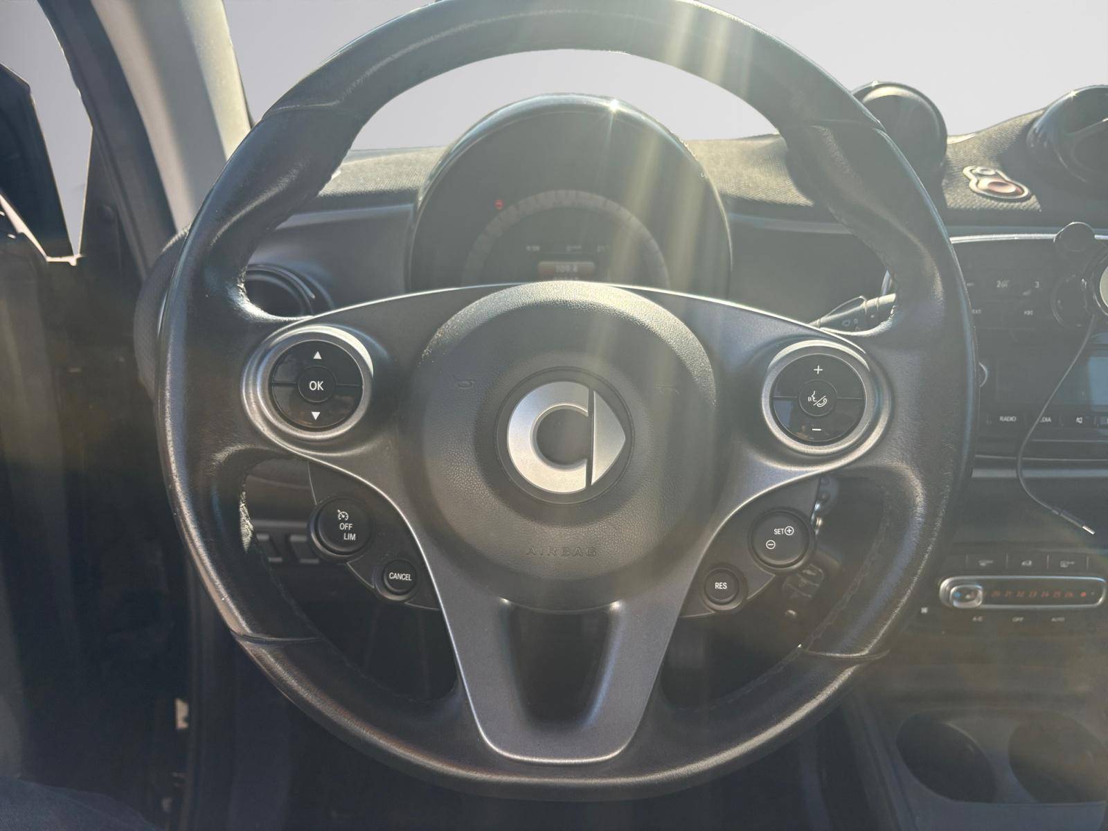 Image Smart FORTWO CABRIO Base 52 kW passion 1.0 71 ch 