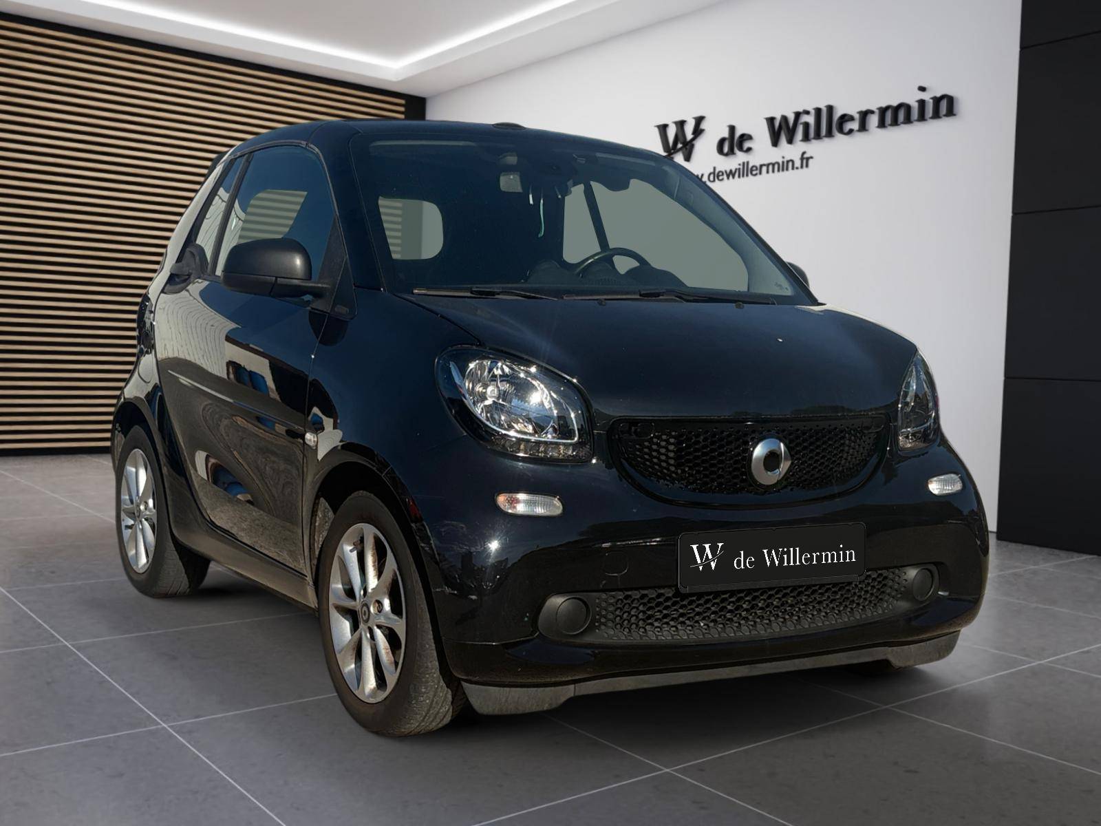 Image Smart FORTWO CABRIO Base 52 kW passion 1.0 71 ch 