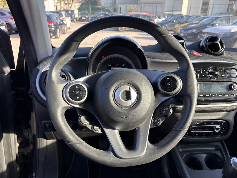 Image Smart FORTWO COUPE Base 66 kW passion 0.9 90 ch 